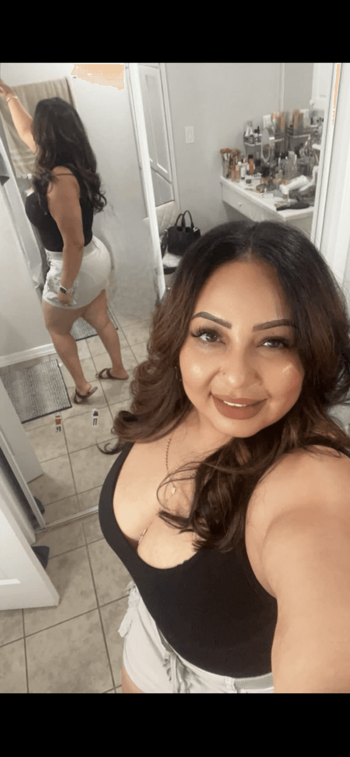 Click to view full size Aunt from Mexico was horny she rode me raw in her car