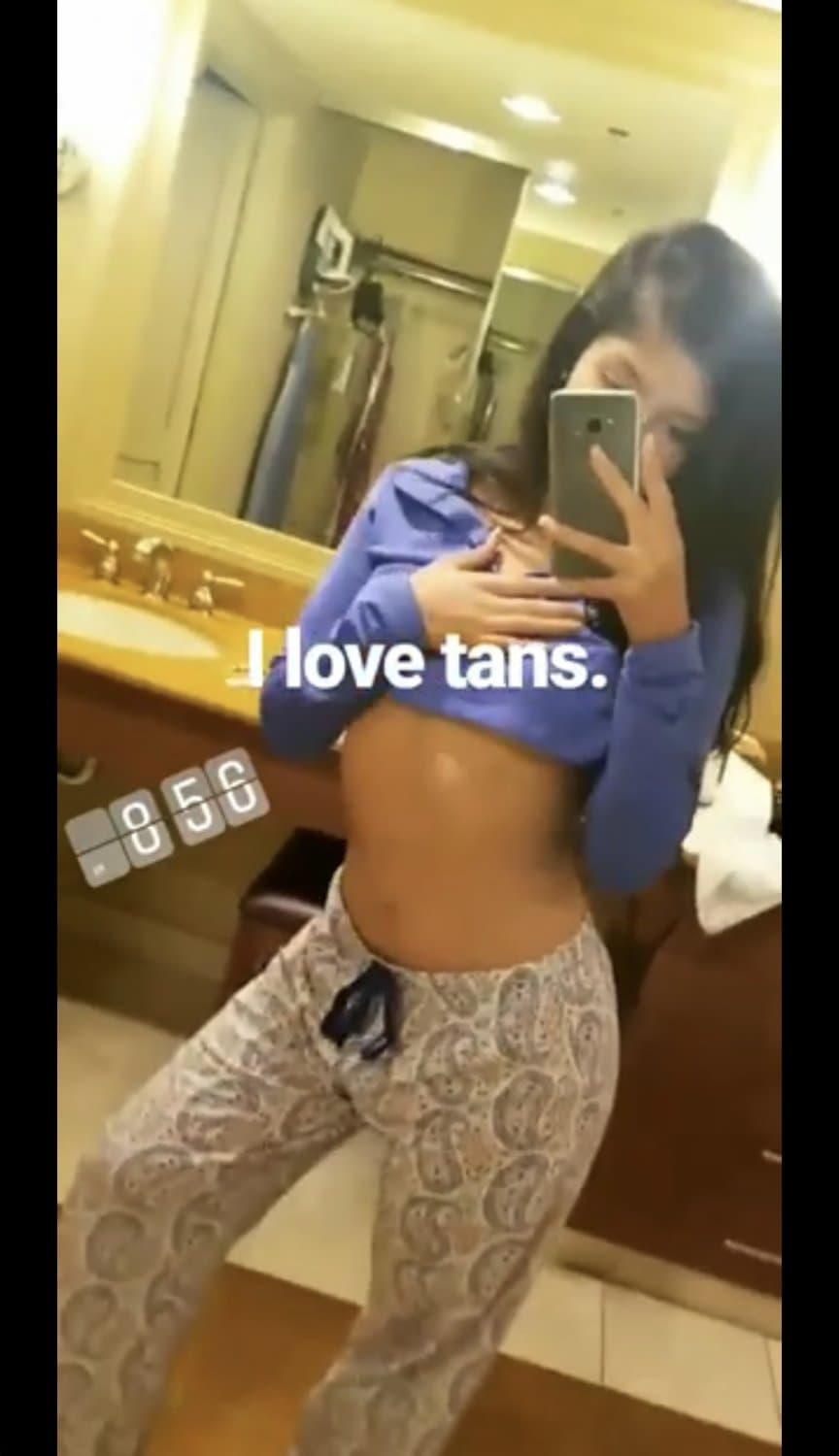 Kimmie Q97 from Fresno 559 ?goonfuel feet, soles, legs, nips, tribs. I love jerking to her ?