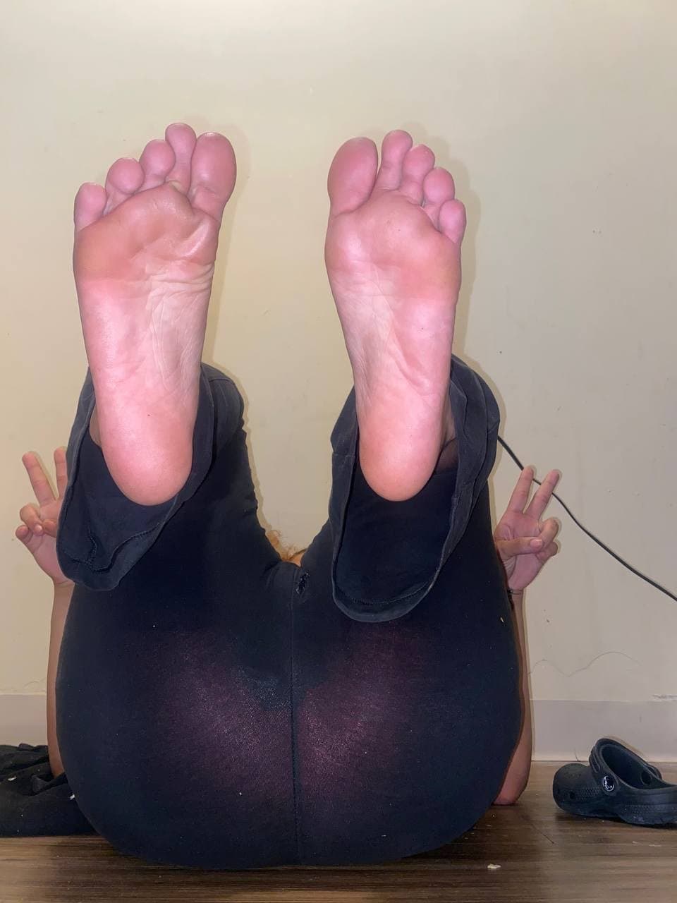 part 1??‍?of this light skin slut who wants part two her shits blown out??