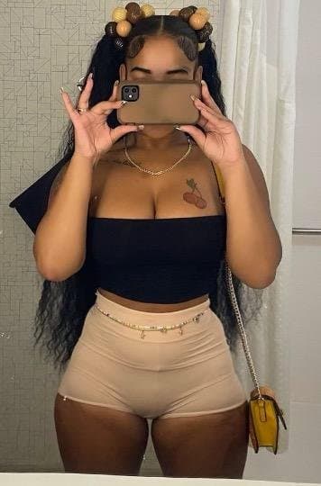 Jaszmine Puerto Rican CreamQueen