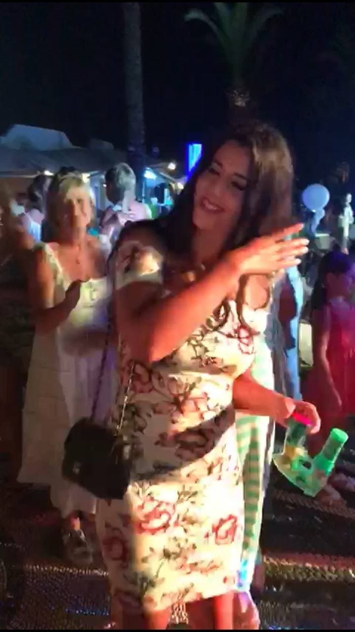 Repostet meine Tante und macht sie Fame