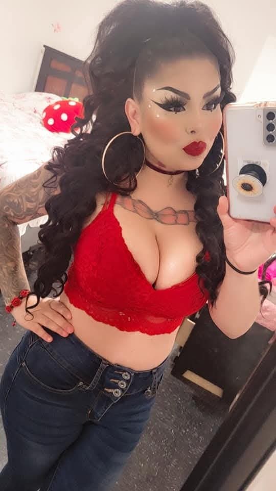 Tru-Elizabeth on FB snap tik insta