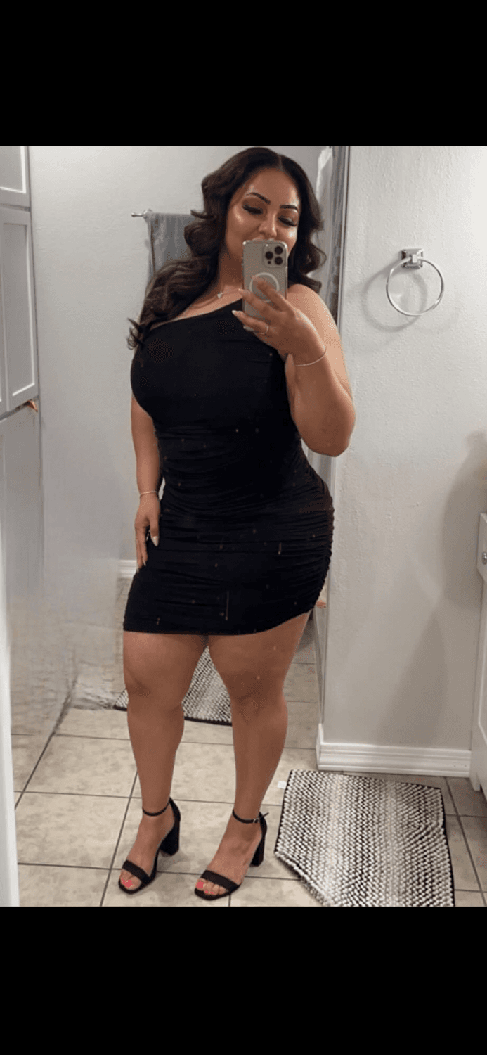 Click to view full size Aunt from Mexico was horny she rode me raw in her car