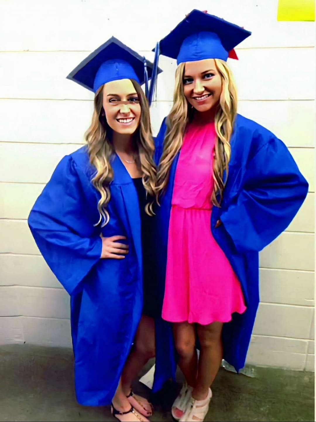 Young and horny 18 American schoolgirl LOVES showing off