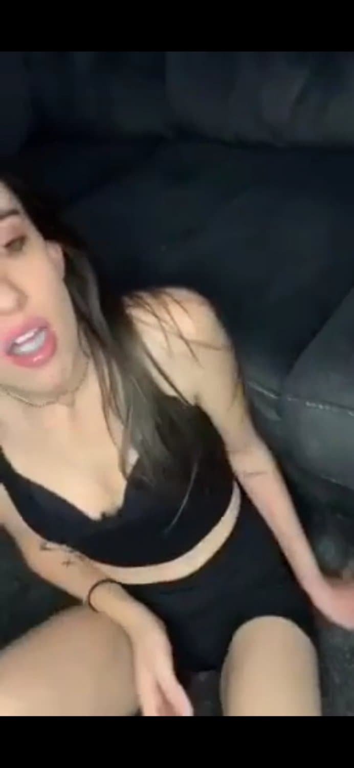 Model gets a mouthful of cum. Swallowed ???