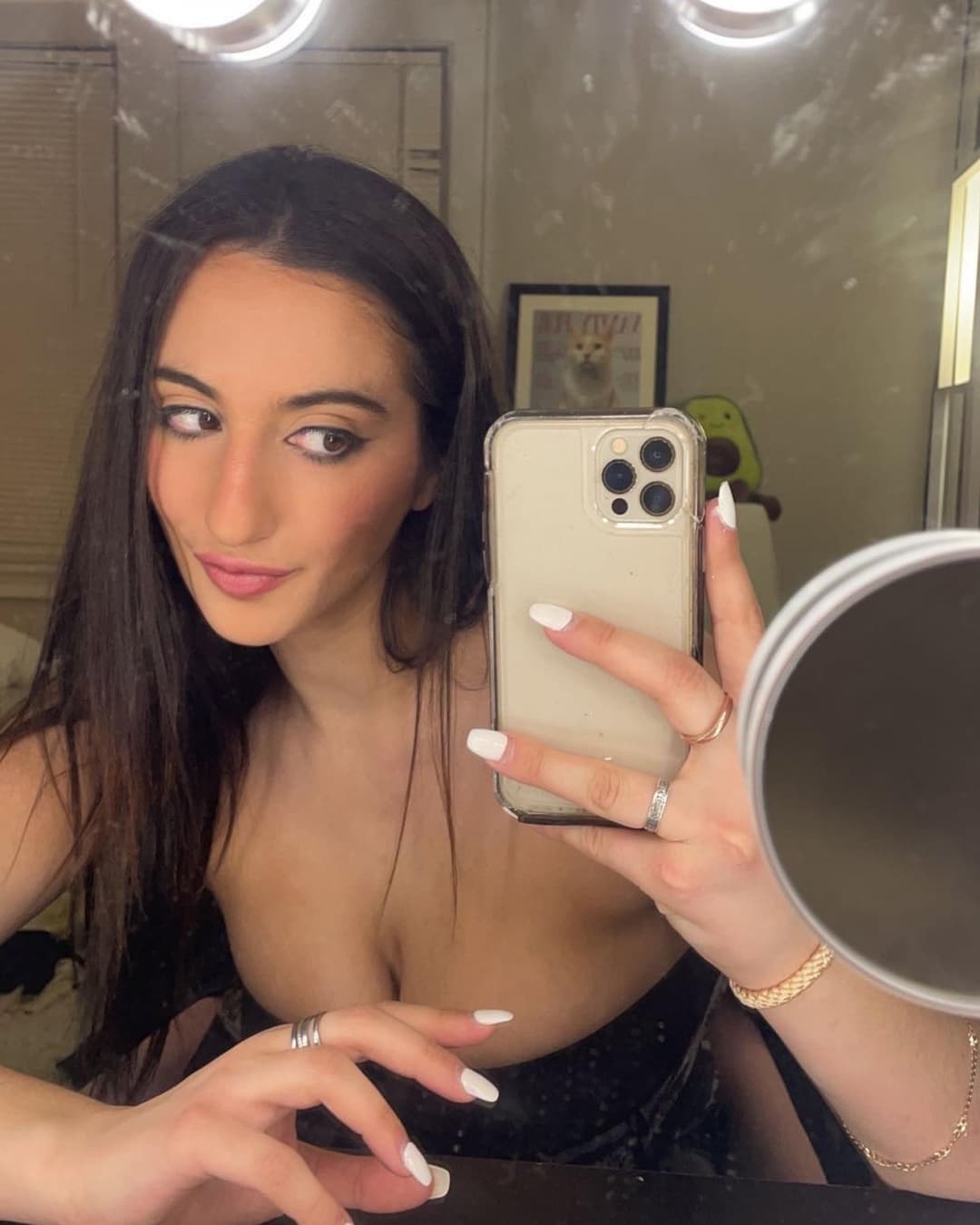 Click to view full size College Crush Lisa Sandson (@lisa.sandson). Comment your favorite pics.