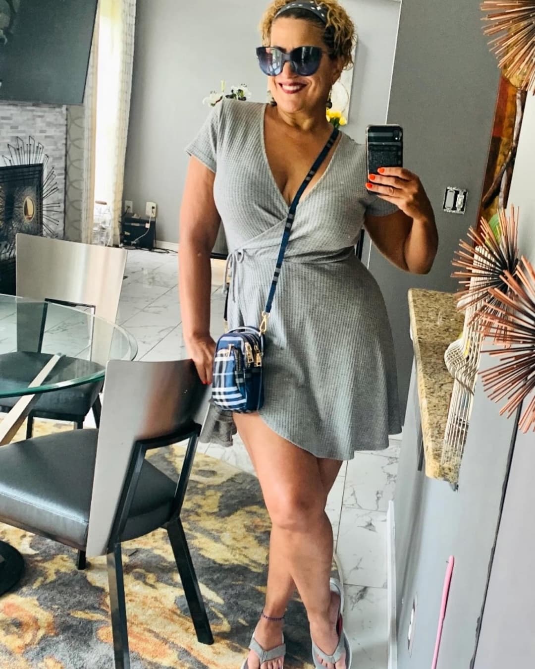 Thick Gilf flight attendant 2