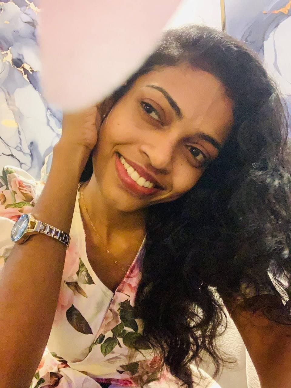 Tamil Girl Doing Blowjob And Making Nude Video