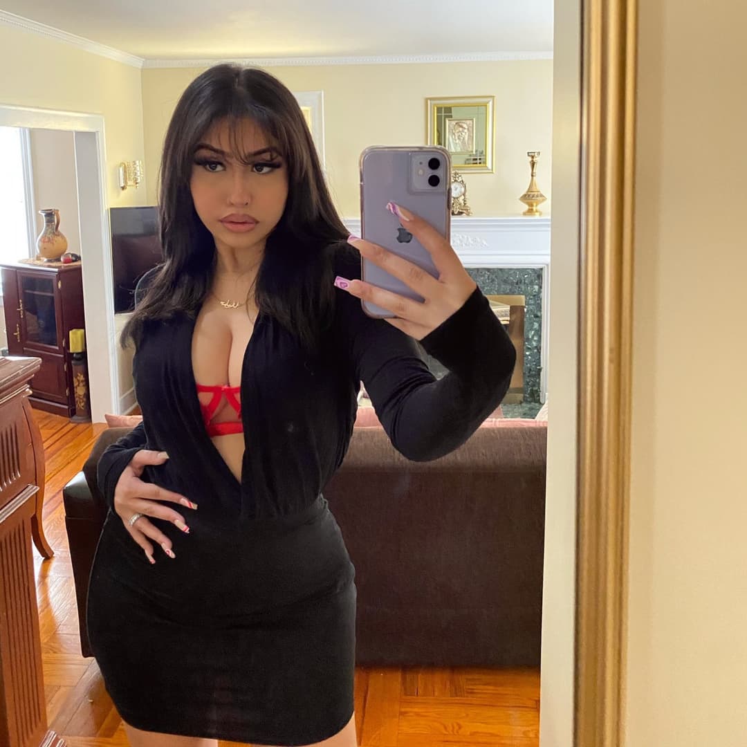 Nyc Latina Dropbox available !