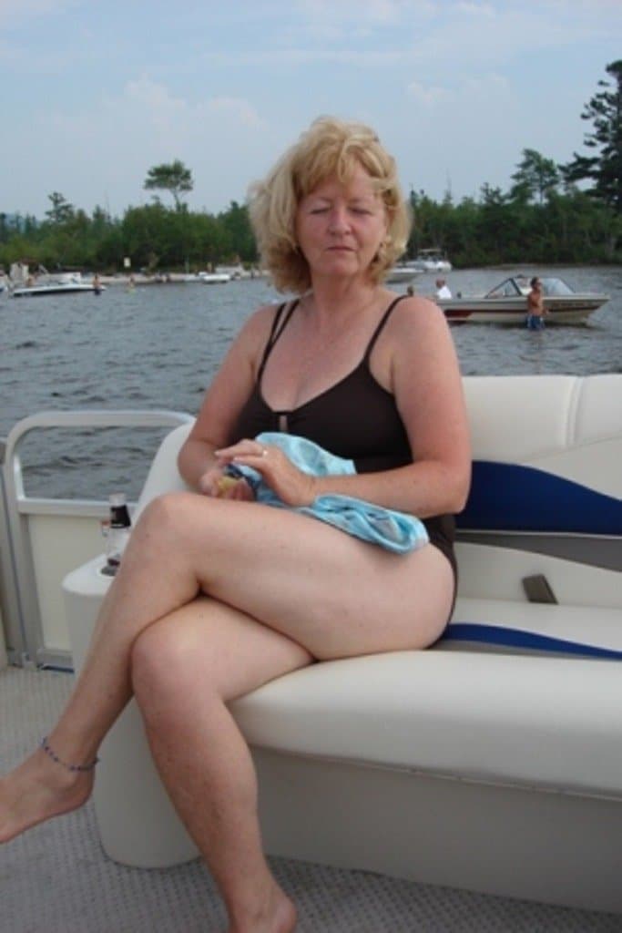 Click to view full size 64 Yr old Whore Donna