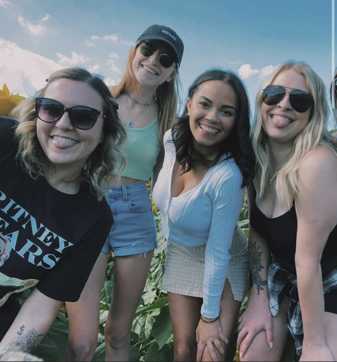 Black whore loves showing up her friends w her giant tits. None of them can compete