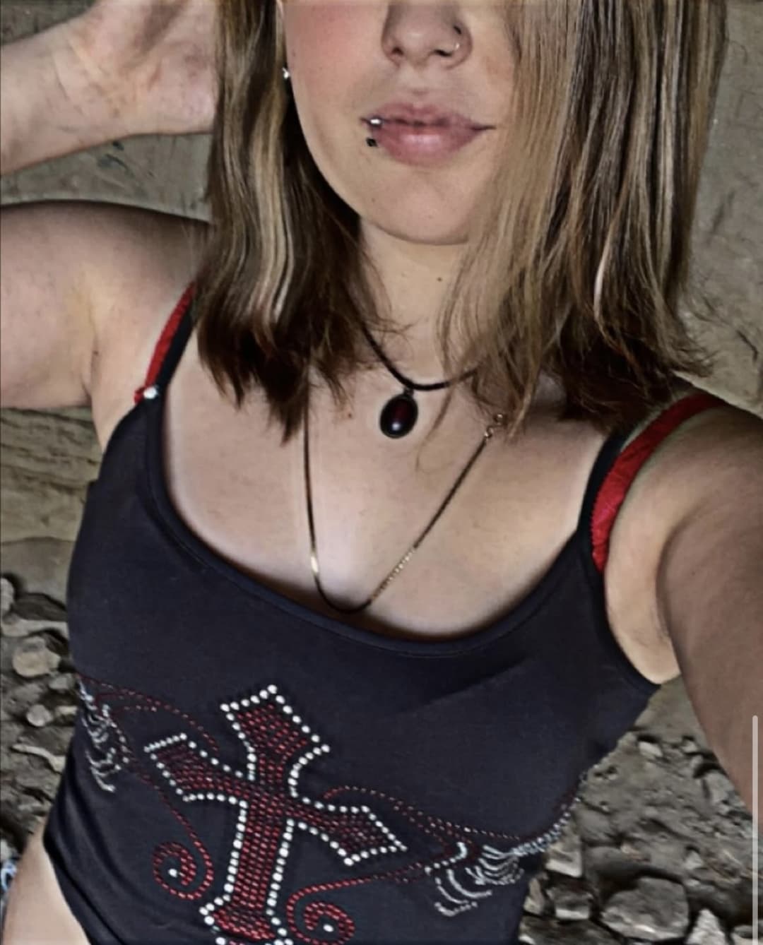 Look at my IRLs tight little teen tummy NNGGHHHH degrade this petite little goth slut