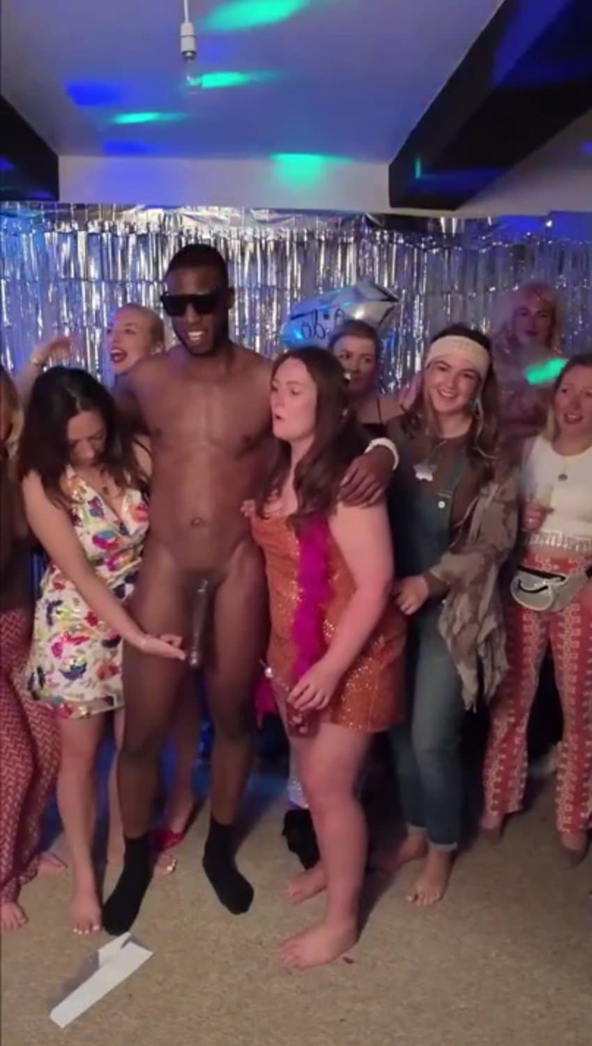 Cfnm black stripper giving real footjob. No fake. This is cfnm stripper party