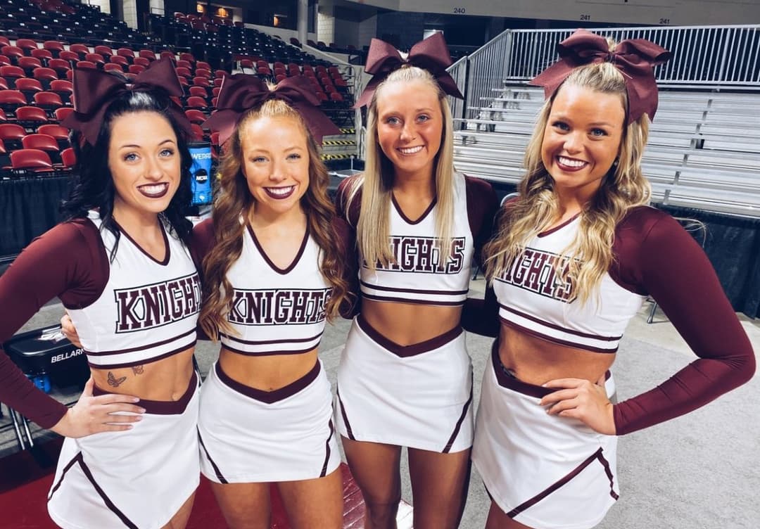 College Cheerleader Holland (Bikini)(Uniform)