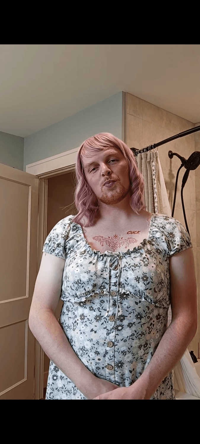 Sissy Derek chew Fenton Michigan