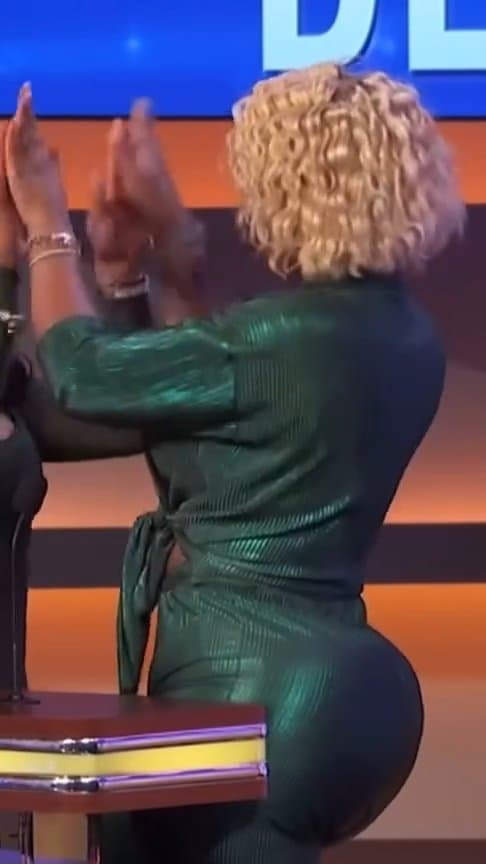 Click to view full size Game show gone viral because of big booty contestant