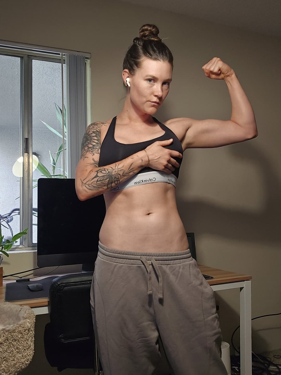 Hot Lesbos Anyone Got Nudes