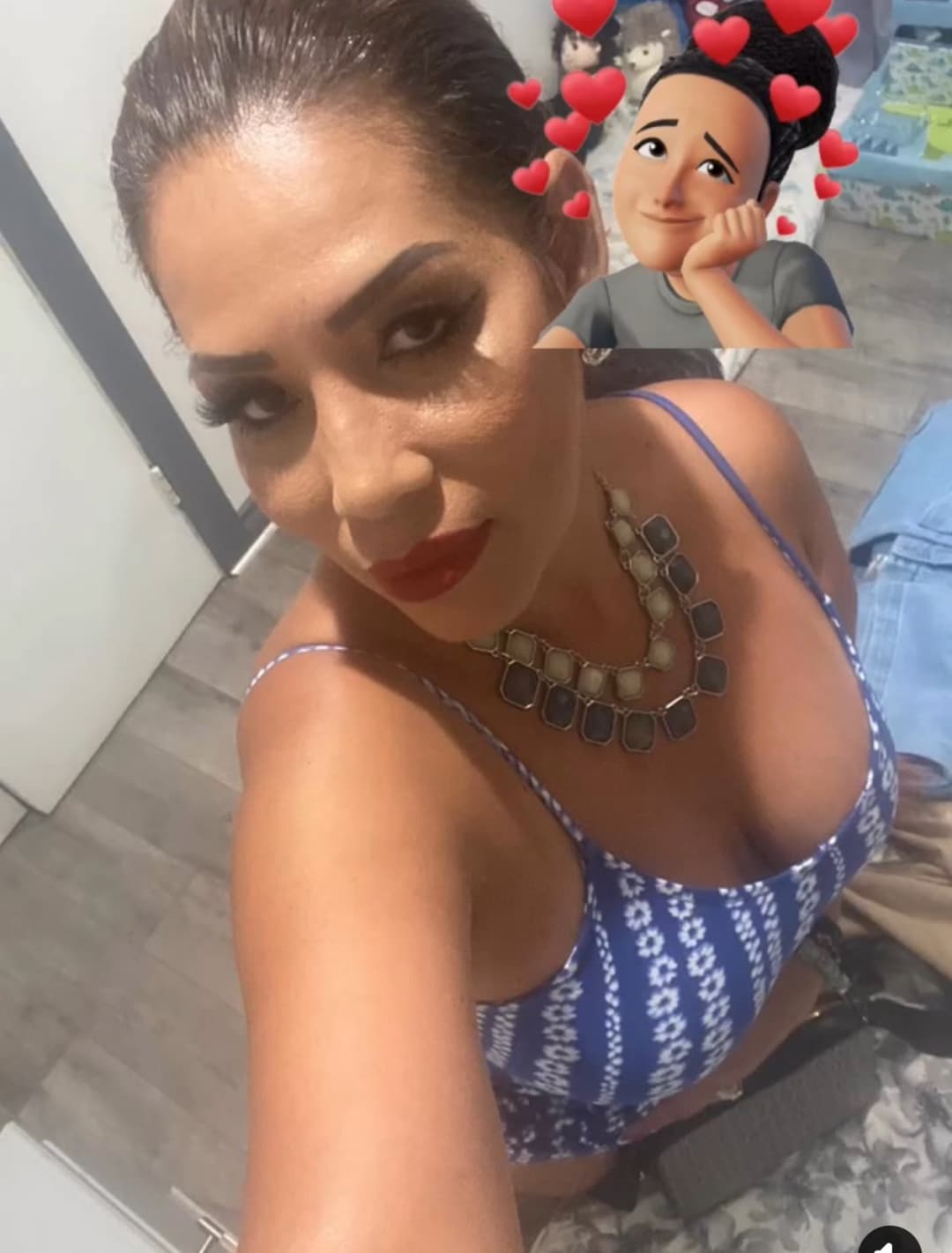 Mature big tit big booty Latina milf