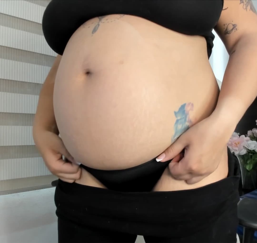 Click to view full size Pregnant Camwhores Pt. 8