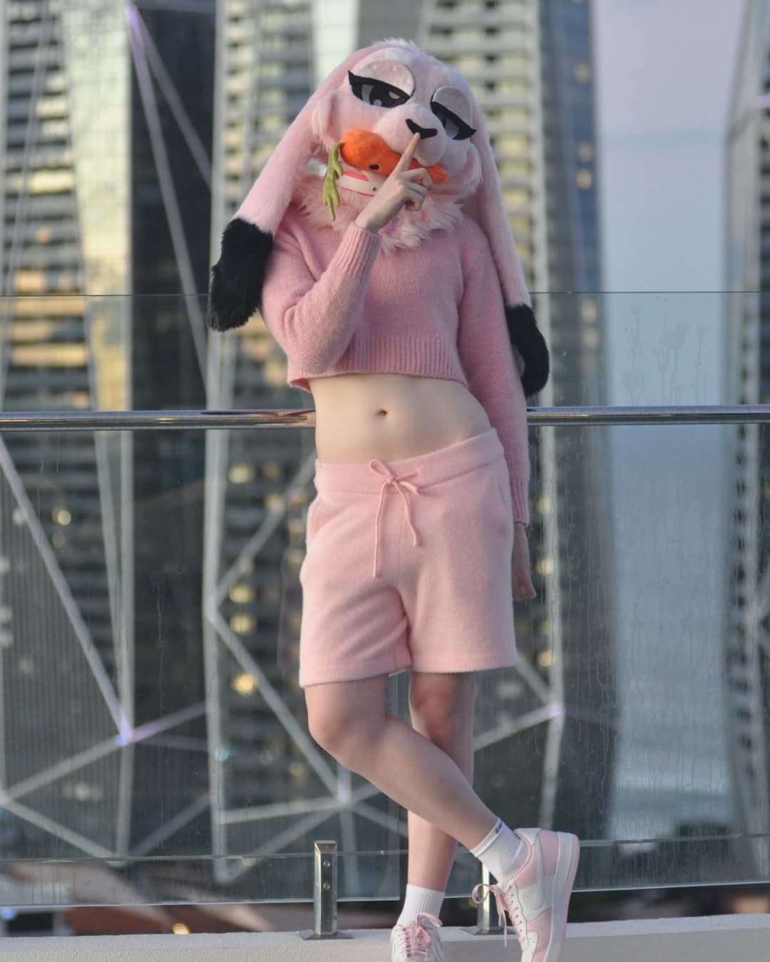 [FURRY] ??? Australian femboy with pink bunny fursuit (bňüŷÿbüņș/ĦöppëřĦöpș_)