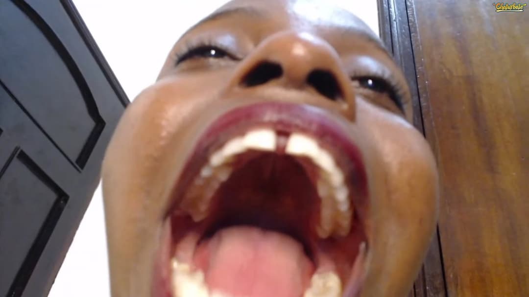 Sexy webcam African babe mouth fetish