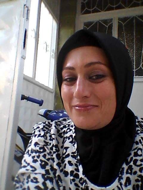 Click to view full size Curvy Egyptian Hijabi Milf