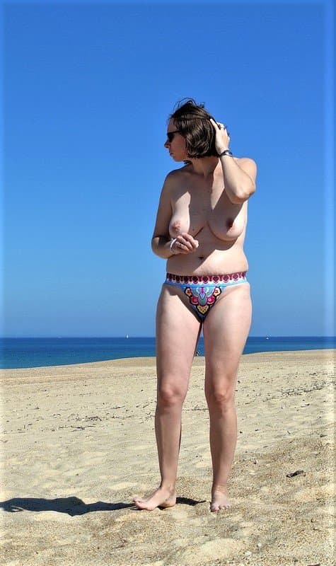 Jo And Her Gorgeous Gilf Tits.     (N)