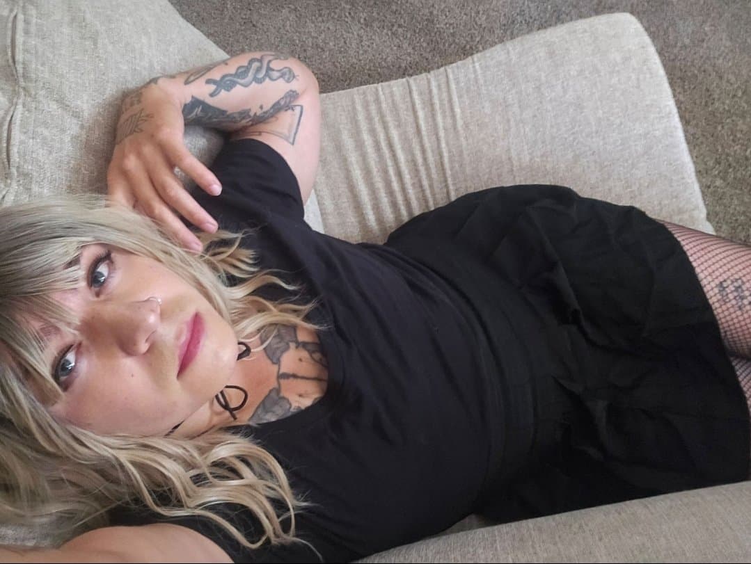 Kik slutchelsea21 set up a hookup I travel