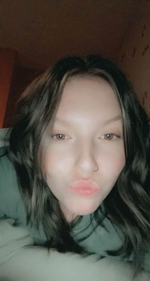 Beautiful slut Jill, 19, begged me to share her, Kik tongoloman to share yours