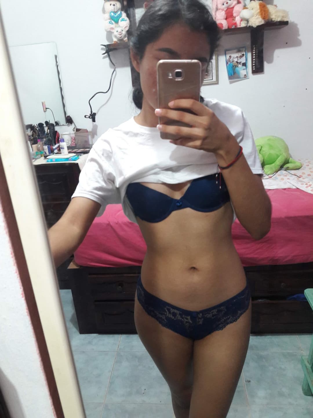 Click to view full size 18yo latina sucking a big cock and getting fucked