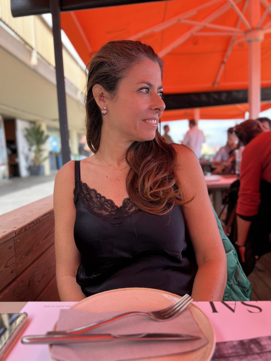 Amateur Sexy mode (my) busty wife Margot…