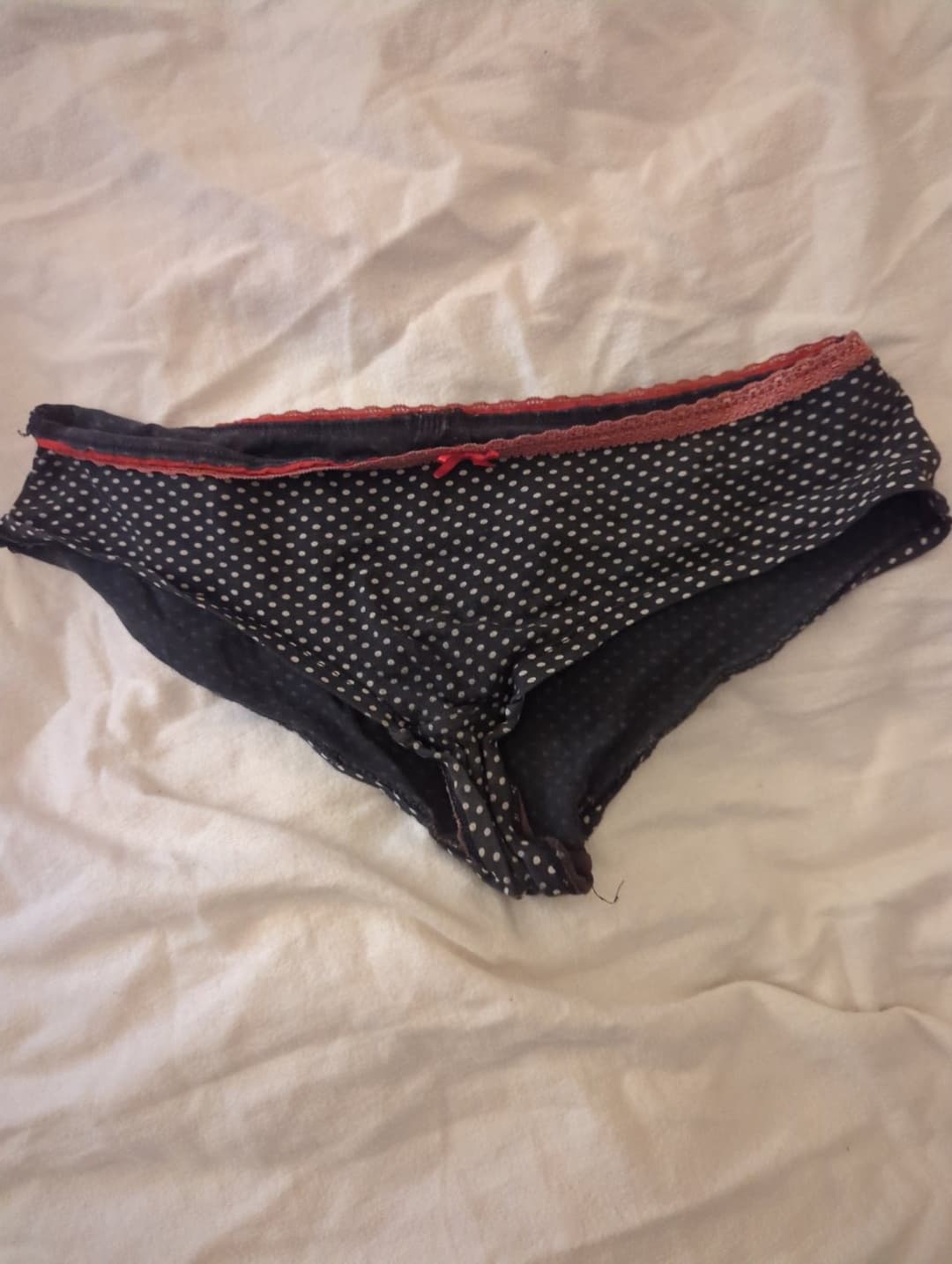 Click to view full size Hot flatmates panties