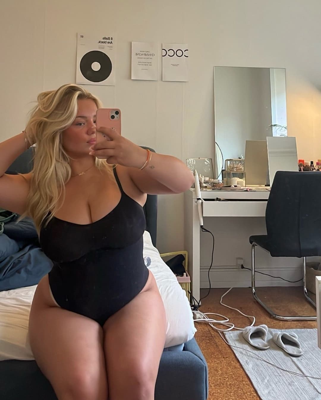 Dutch Teen with enormous boobs