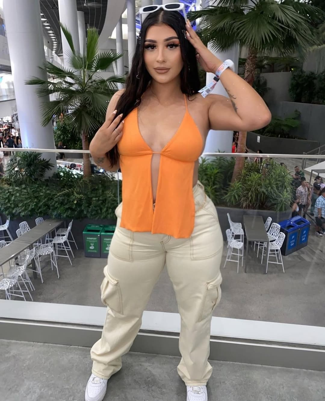 Nicole really got thicker after she had that baby.. you think her baby daddy approves?