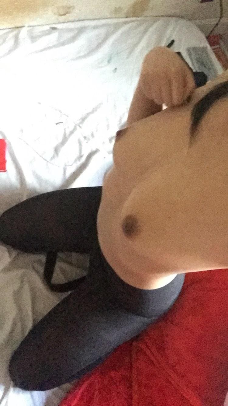 ABG GF More of my gf, if you guys wanna contact me What should app should I use? Comment it or dm.