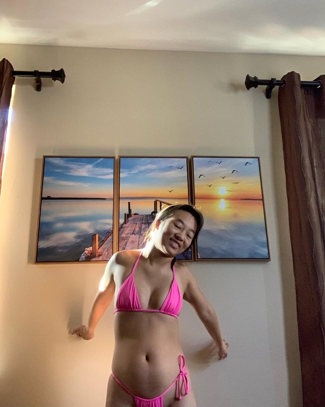 ?? Sydney, asian try on haul girl showing body in bikinis (șÿďńëÿķöņġ1)