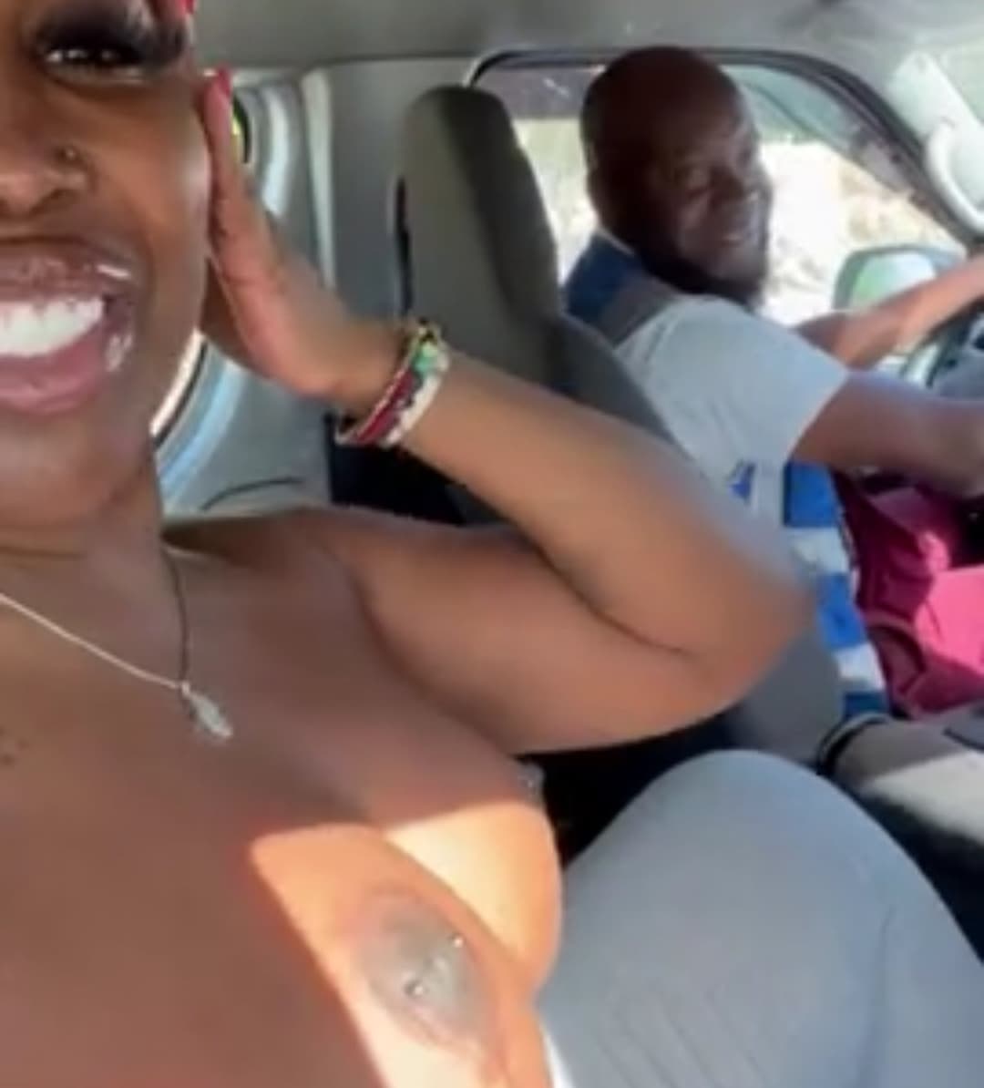 Zmeenaorr Teases Her Jamaican Uber Driver