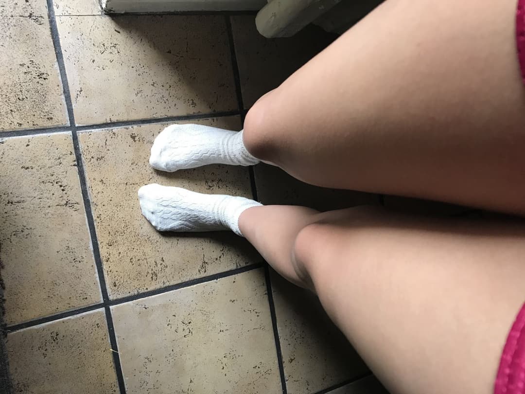 Sexy slut wants to be kidnapped, strangled, and taken advantage of!