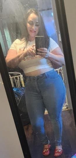 BAD DUMB THICK MATURE MILF MOM WHITE SNOWBUNNY MILF GOT ASS madura culona mama