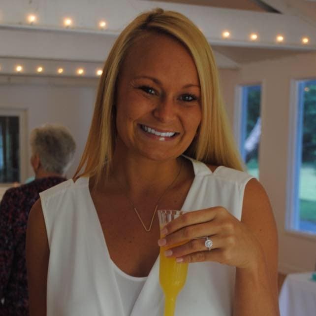 Friends Hunter and Courtney show off their tits and ass for their G G W shirts