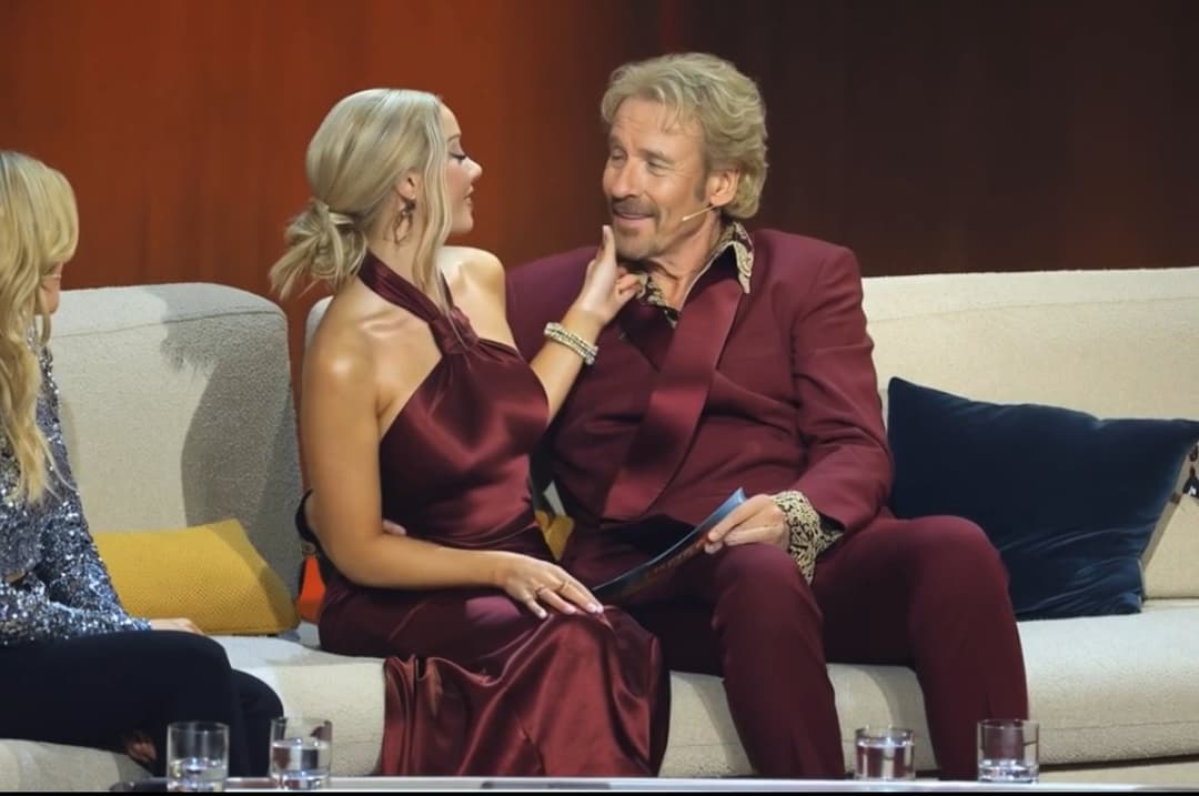 Shirin groped in live TV show AI ???