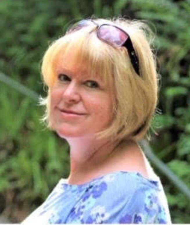 Anne Mole clothed photos (including 2 very rare candids) and one nude will share more soon