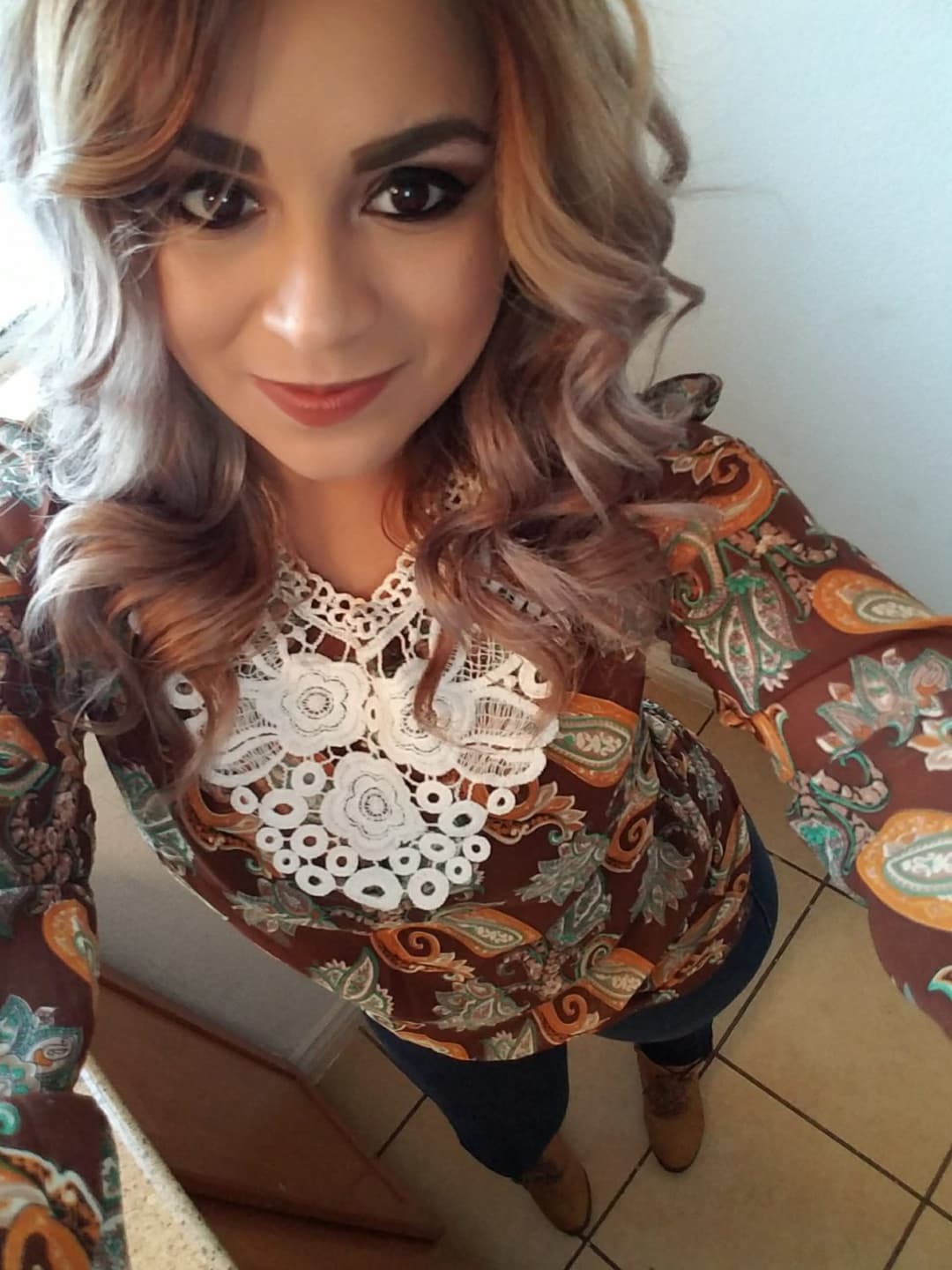 Sexy Milf Rocio From Fresno CA cheats on her Husband and sends sexy pics to Sancho