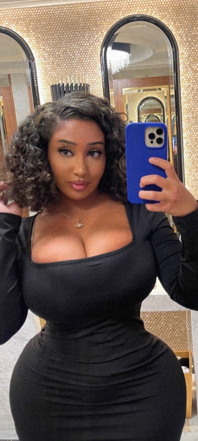 200 pounds of curvy and juicy ebony Fucktoy ?