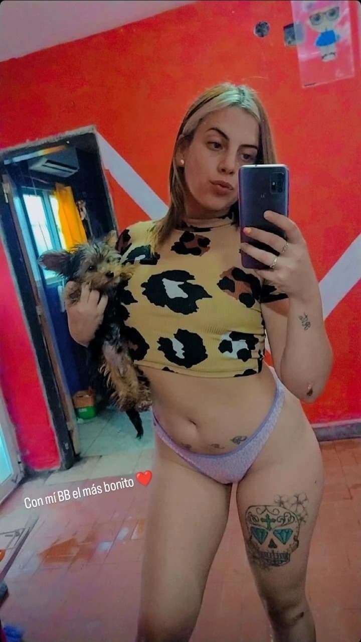 Pack de una bellesa argenta con una cola bien rica