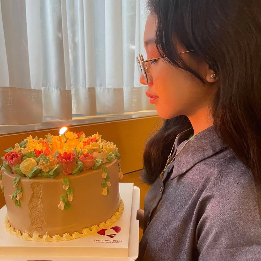 angel is backk! Can someone impregnate her?