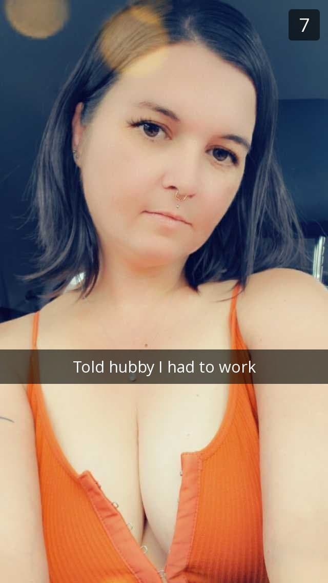 Exhibitionist Jennifer loves PUBLIC EXPOSURE!