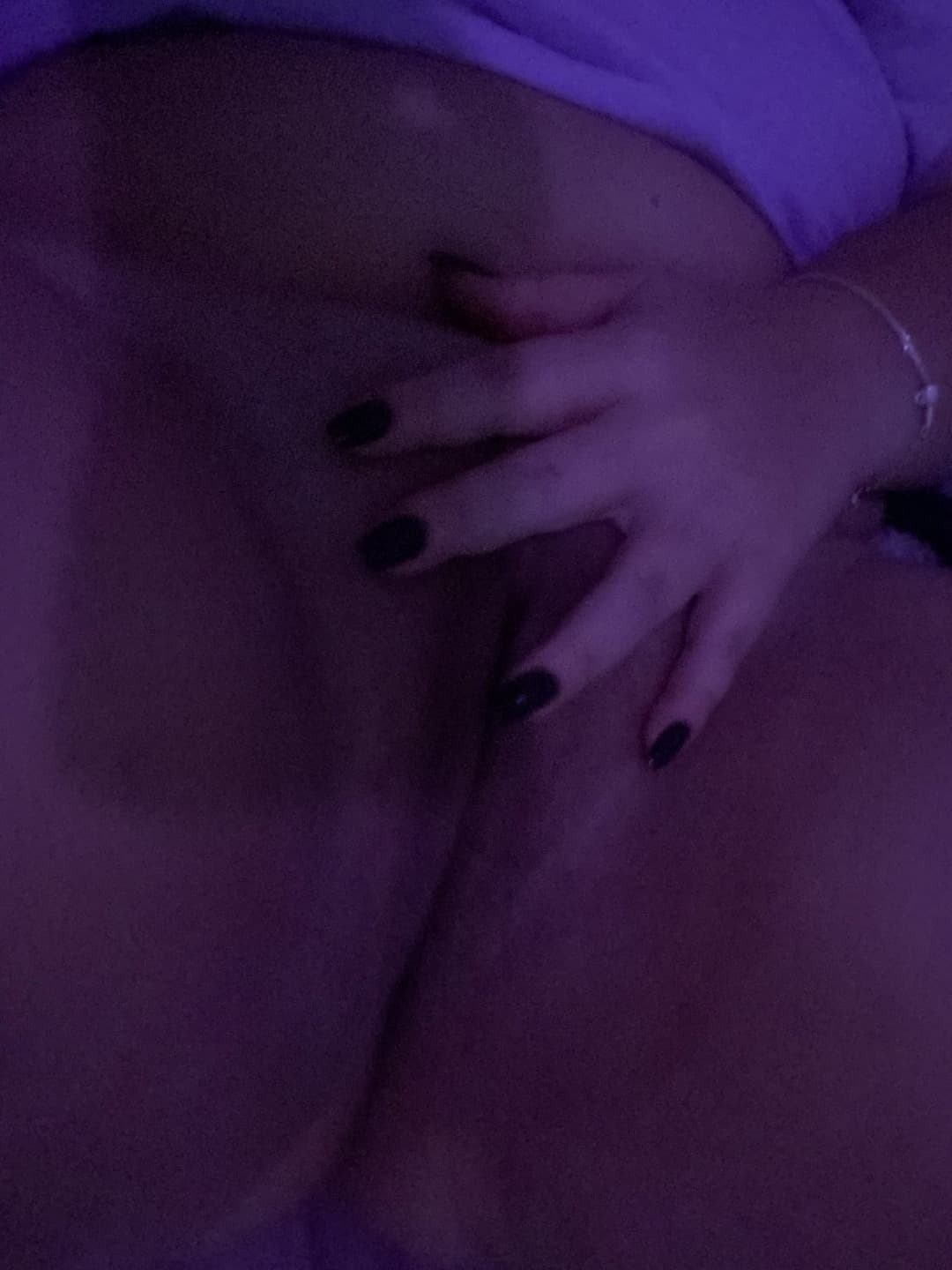 Hotwife casada - vem ver minha bucetinha gostosa amor - novinha casada gostosa vazada pelo corno