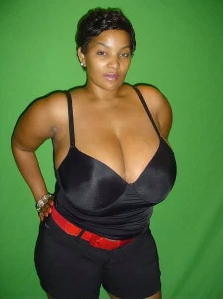 Click to view full size Mature Milf With Super Sized Titties I Want Her Bad Bad& I Would Not Pull Out