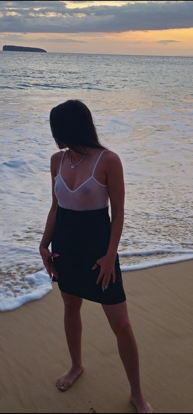 Sexy public beach slut